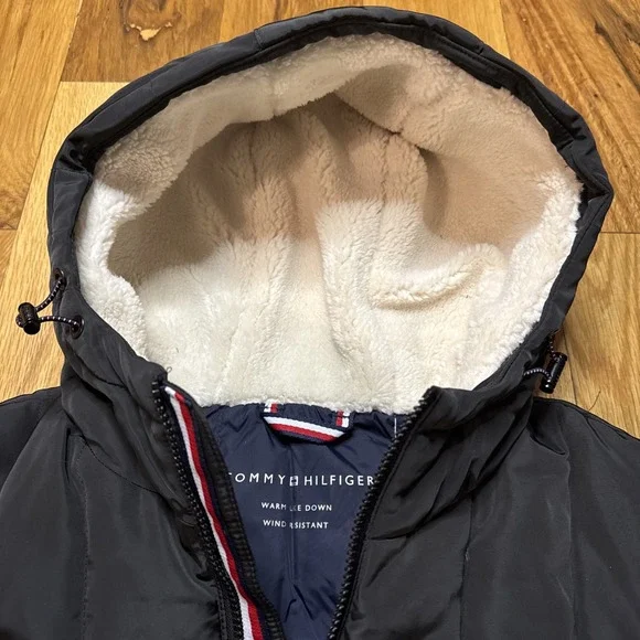 Tommy Hilfiger Men's Medium Puffer Jacket Black Hooded Warm Like Down Coat NWT‎ - Picture 10 of 14